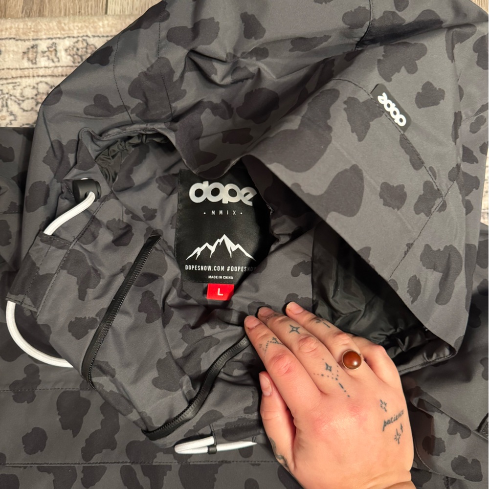 DOPE Women’s Black Camo Ski Jacket